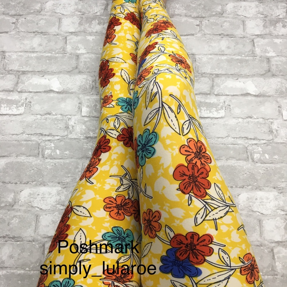 2 /$20 LuLaRoe OS Yellow Floral Leggings